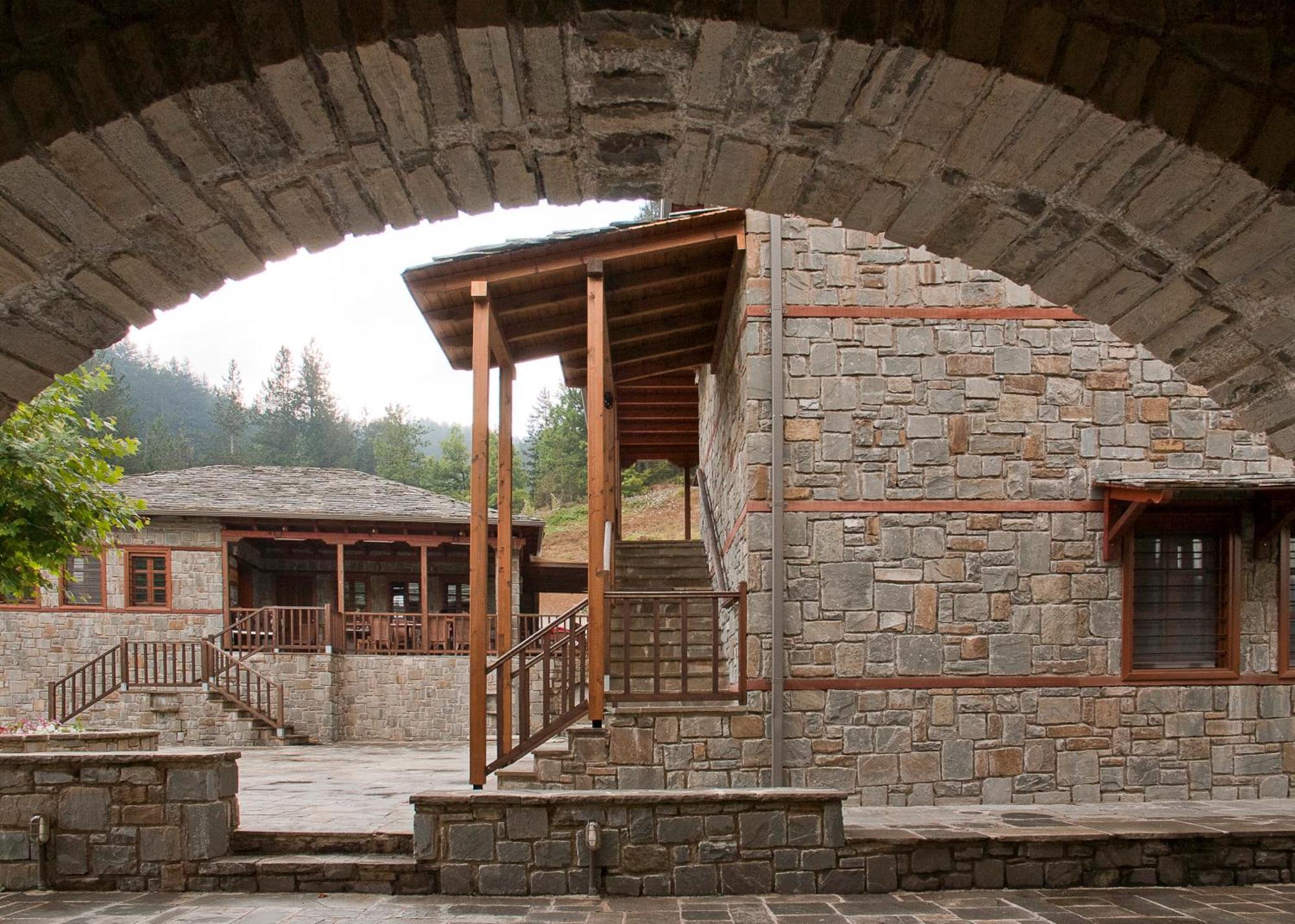 Kerasies Guesthouse Vovousa Exterior photo