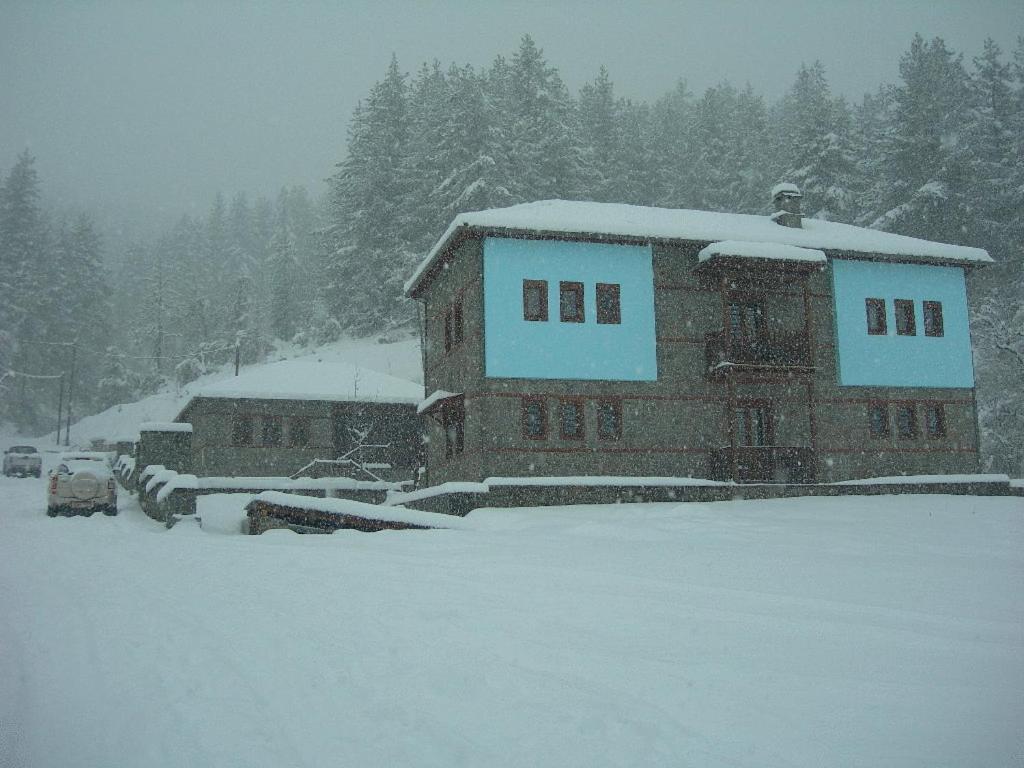 Kerasies Guesthouse Vovousa Exterior photo
